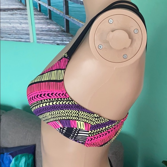 Rip Curl Bikini Top🏝🏝🏝 - Picture 2 of 6